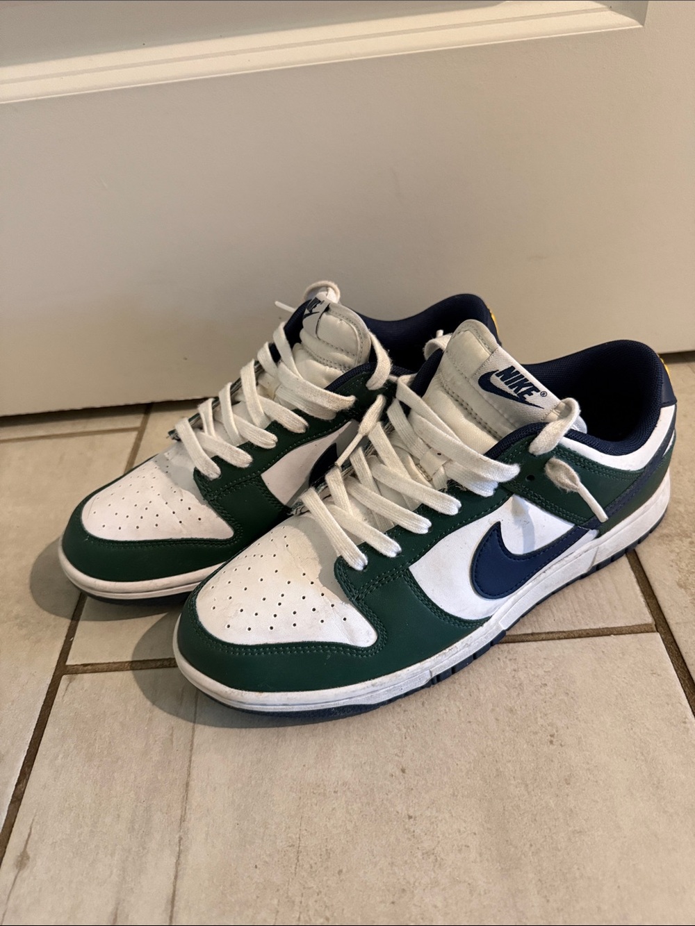 Nike Men’s Low-Top Sneakers in White, Green & Navy